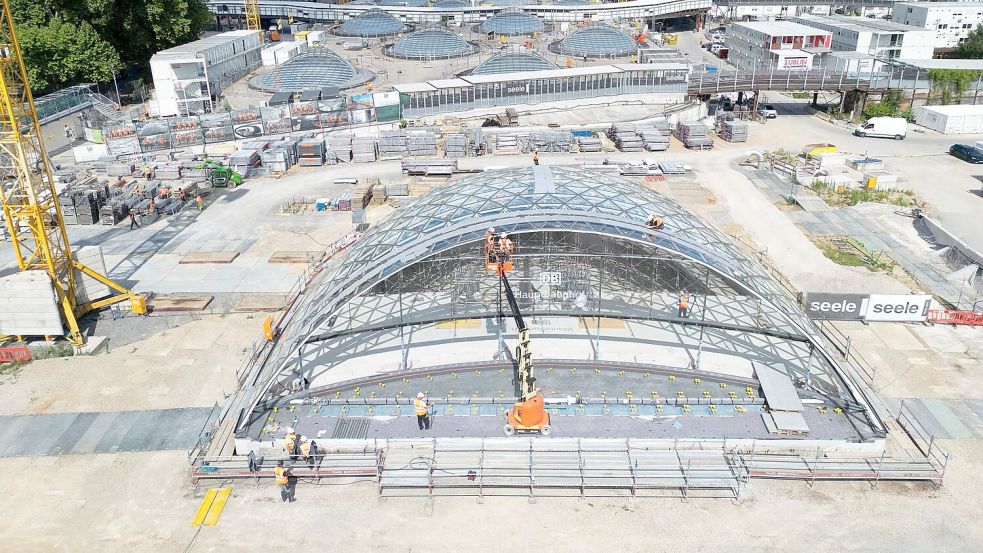 Am Tiefbahnhof Stuttgart 21 werden Ende des kommenden Jahres wohl nicht wie geplant die ersten Fernzüge halten. (Archivbild) Foto: Bernd Weißbrod