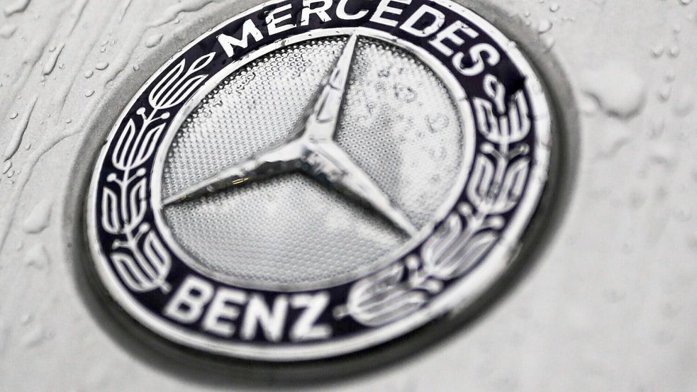 Einmal über einen eigenen Stern streicheln, der Traum vieler Deutscher. Foto: dpa/picture alliance/Jakub Porzycki