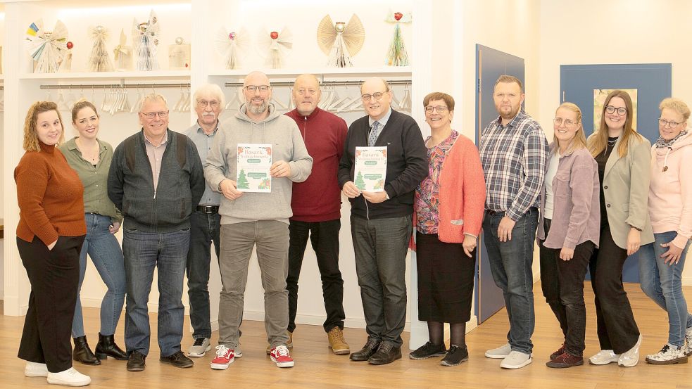 Gemeinsam haben die Organisatoren des neuen Victorburer Weihnachtsmarktes ein vielfältiges Programm auf die Beine gestellt. Foto: Lisa Schröder-Ihnen/Fotopunkt