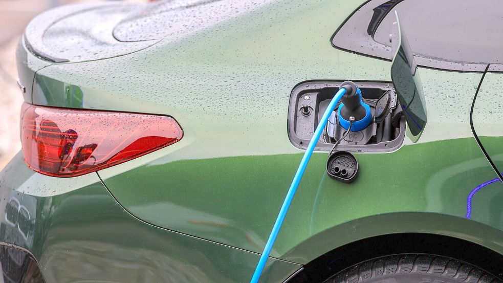 Das E-Auto hat bei der Nutzung zum Verbrenner aufgeholt Foto: Jan Woitas