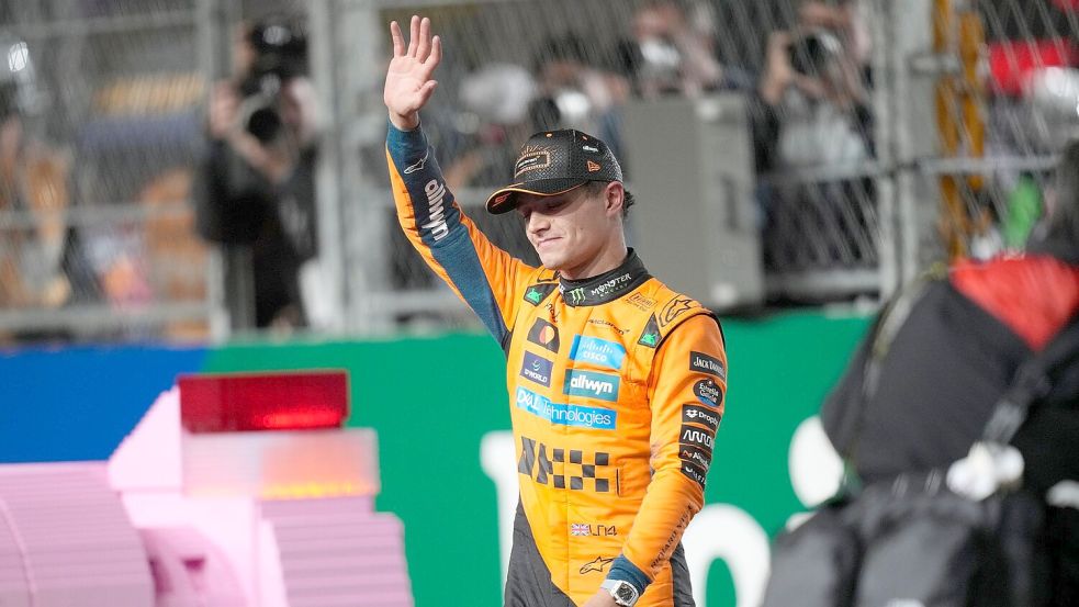 Norris war unzufrieden mit Rang zwei - danach wurde seine Laune noch schlechter. Foto: John Locher/AP/dpa