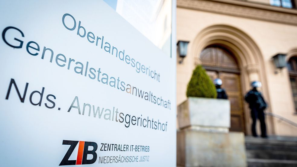 Die Generalstaatsanwaltschaft Celle ermittelt gegen einen Mann aus Berumbur. DPA-Symbolfoto: Moritz Frankenberg