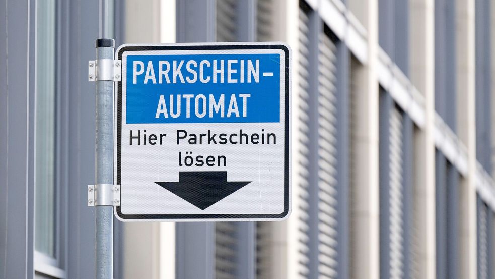 In hunderten Fällen soll ein Mann aus Kempten Münzgeld aus Parkscheinautomaten entnommen haben. Foto: dpa/Sebastian Kahnert
