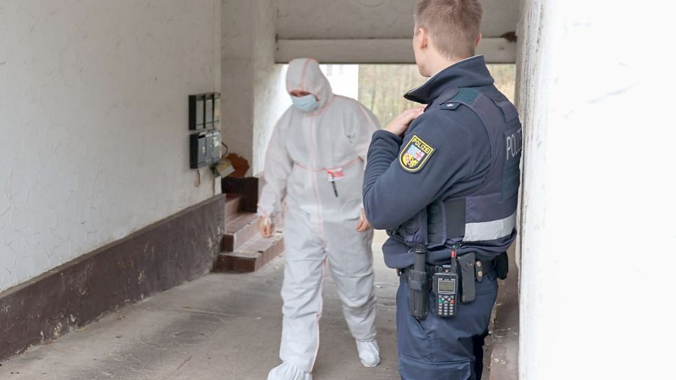 Die Spurensicherung war vor Ort im Einsatz. Foto: Brandon Lee Posse/dpa