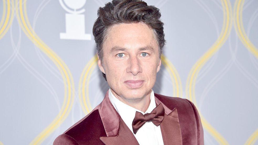 Schauspieler und Drehbuchautor Zach Braff bringt „Scrubs“ zurück. (Archivfoto) Foto: Evan Agostini/AP/dpa