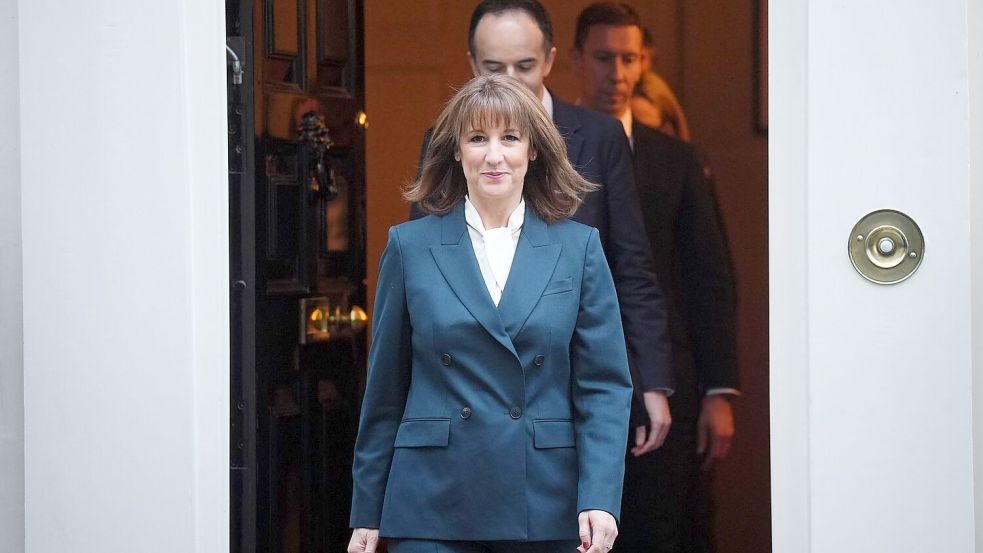 Die Briten können sich nun auf zusätzliche Steuererhöhungen im Umfang von 26 Milliarden Pfund einstellen. Foto: James Manning