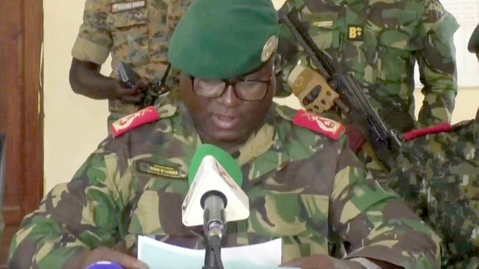 In Guinea-Bissau hat das Militär nach eigenen Angaben die Macht übernommen. Foto: Uncredited/TGB Guinea-Bissau/AP/