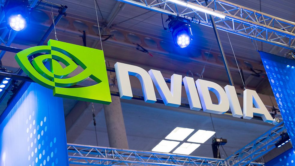 Der KI-Boom geht weiter – doch der Platzhirsch muss plötzlich um seinen Thron kämpfen, weil sich die Tech-Giganten neu aufstellen. Foto: IMAGO/Joan Gosa