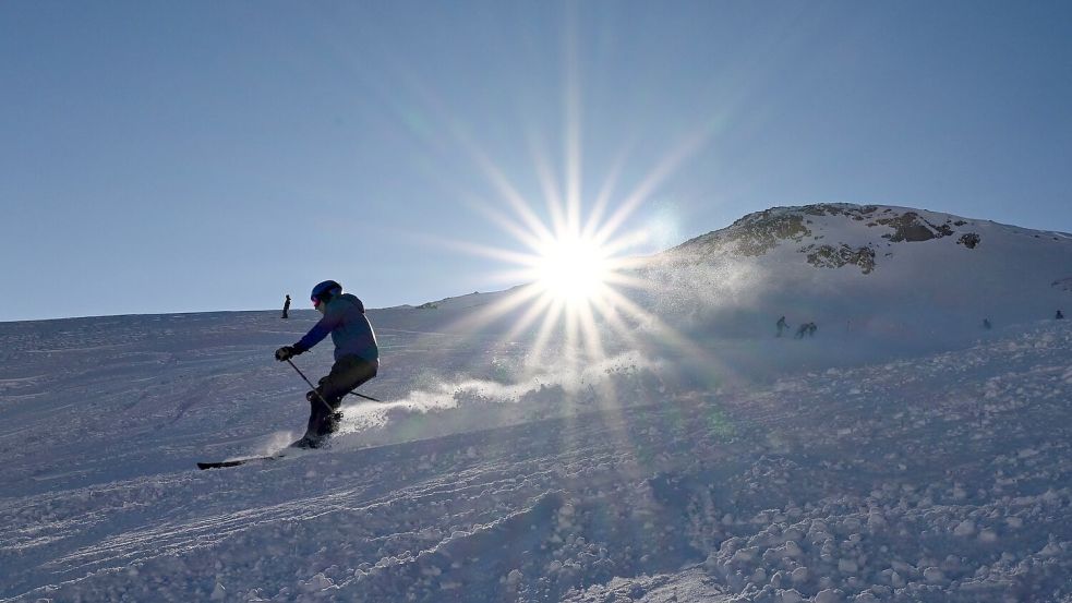 an der Zugspitze beginnt die Skisaison. (Archivbild) Foto: Angelika Warmuth