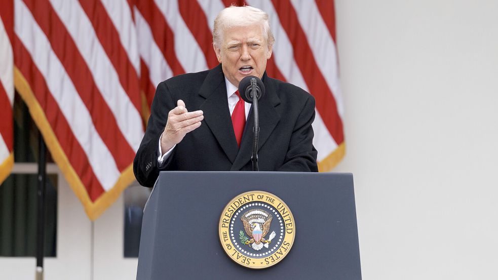 US-Präsident Donald Trump ist während einer Pressekonferenz einer Reporterin gegenüber ausfallend geworden. Foto: IMAGO/Independent Still/Pool photo