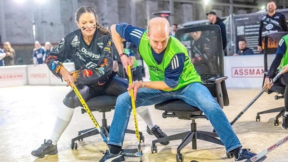 Für das Turnier stellen Unternehmen - von Kanzleien, Arztpraxen bis hin zu internationalen Firmen - ihre besten Leute zusammen. Foto: Sina Schuldt