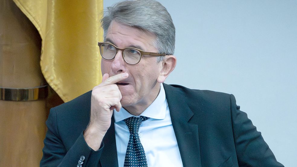 Kulturstaatsminister Wolfram Weimer (parteilos) sieht eine Kampagne von Rechtsaußen gegen sich: „Für die AfD bin ich der Hauptfeind.“ Foto: IMAGO / Bernd Elmenthaler