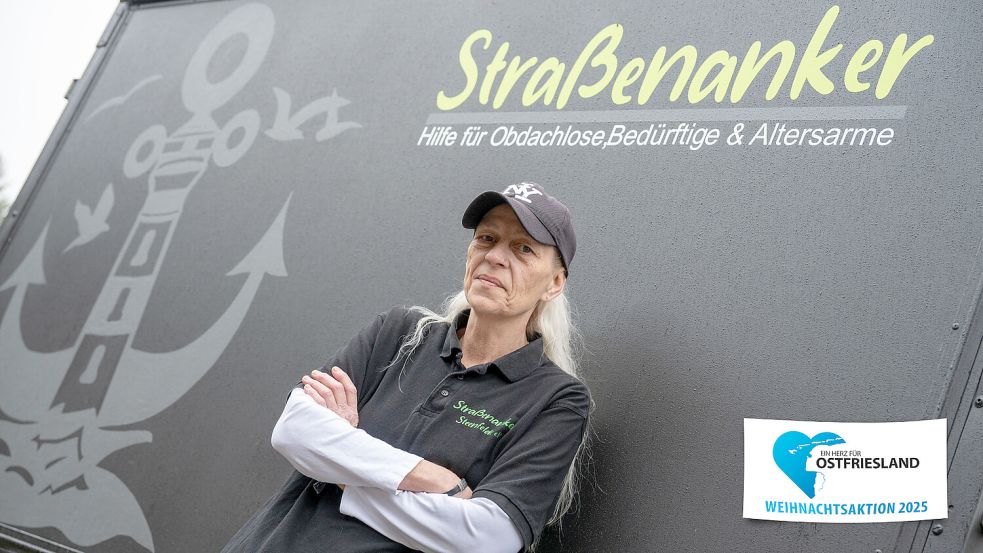 Ausgestattet mit Bulli und Anhänger bringen die ehrenamtlichen Helfer Sachspenden zu den Bedürftigen. Foto: Klaus Ortgies