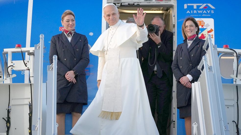 Auch der Papst ist derzeit mit einer Airbus-Maschine unterwegs. Foto: Alessandra Tarantino/AP/dpa