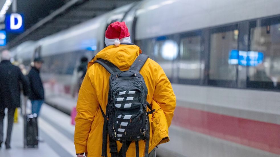 Züge sind am frühen Morgen und am späten Abend in der Regel weniger voll. (Archivbild) Foto: Monika Skolimowska