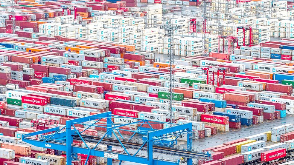 Volkswirte trauen der deutschen Wirtschaft 2026 wieder etwas mehr Wachstum zu. (Archivbild) Foto: Sina Schuldt