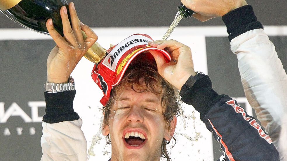 Vor 15 Jahren holte Vettel im Finale von Abu Dhabi sensationell den Titel. (Archivbild) Foto: picture alliance / dpa