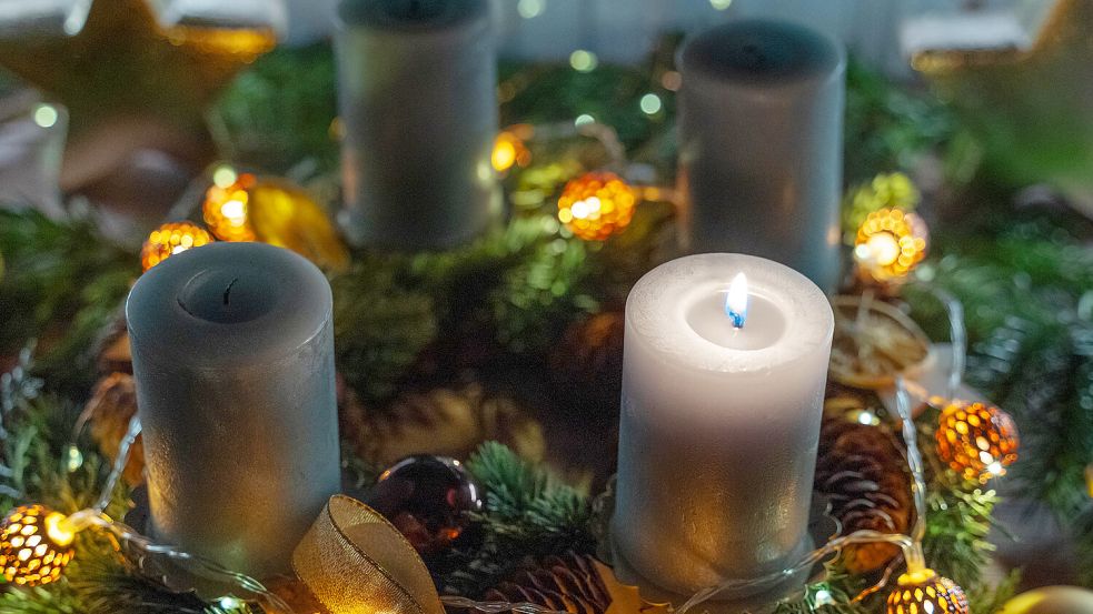 Für viele Menschen ist die Vorweihnachtszeit mit Stress verbunden. Wie man gegensteuern kann. Foto: dpa/Chromorange/Michael Bihlmayer