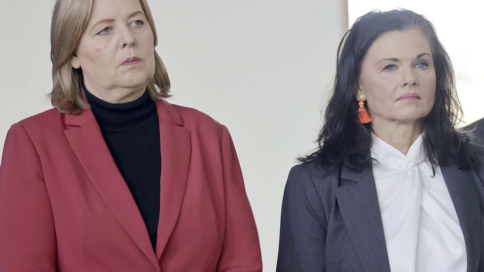 Nicht ganz spannungsfrei: Bundesarbeitsministerin Bärbel Bas (SPD) und Gitta Connemann (CDU), Parlamentarische Staatssekretärin im Bundeswirtschaftsministerium. Foto: IMAGO/M. Popow