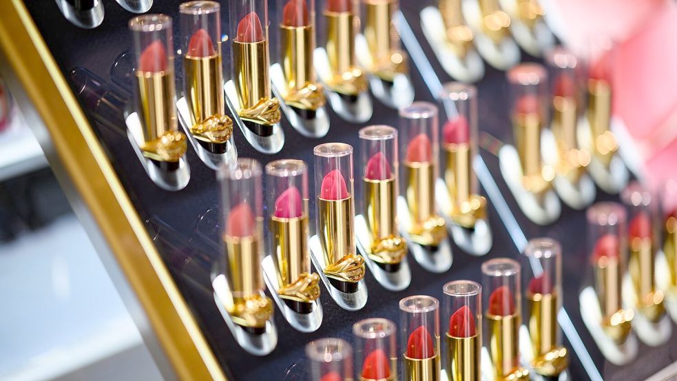 18 Milliarden Euro haben die Menschen in Deutschland im laufenden Jahr für Schönheitspflegeprodukte aus heimischer Produktion ausgegeben - 6,3 Prozent mehr als ein Jahr zuvor. (Symbolbild) Foto: Daniel Reinhardt