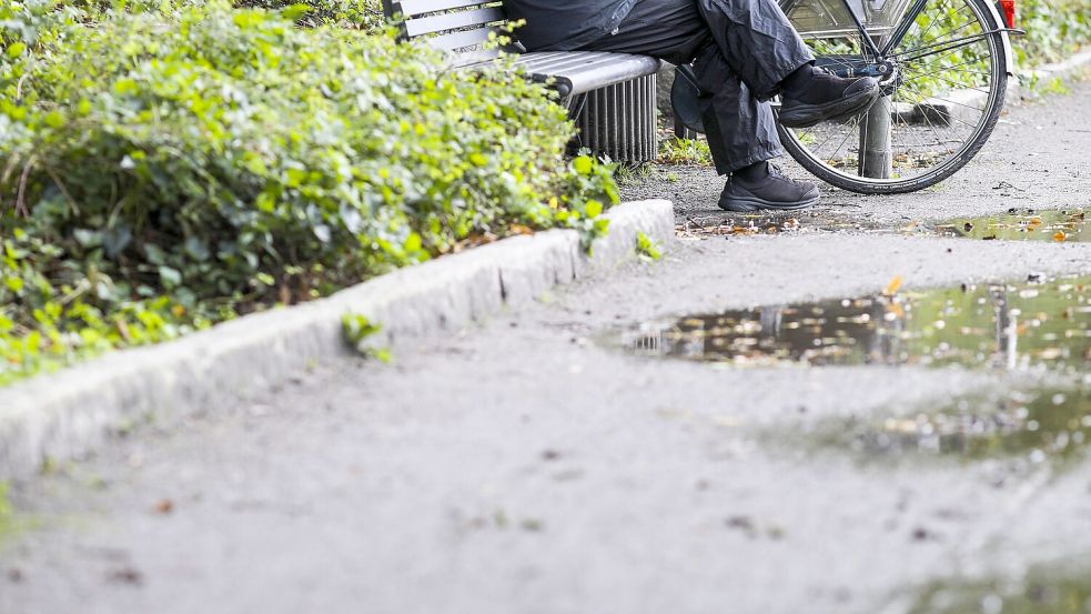 Der Haseuferweg - hier in der Osnabrücker Innenstadt. Bei schlechtem Wetter werden Rad und Radfahrer schmutzig. Foto: Michael Gründel