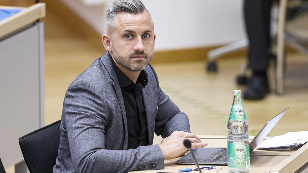 Sitzt seit 2016 im Landtag von Sachsen-Anhalt: Ulrich Siegmund will der erste AfD-Ministerpräsident werden. Foto: IMAGO/Christian Schroedter