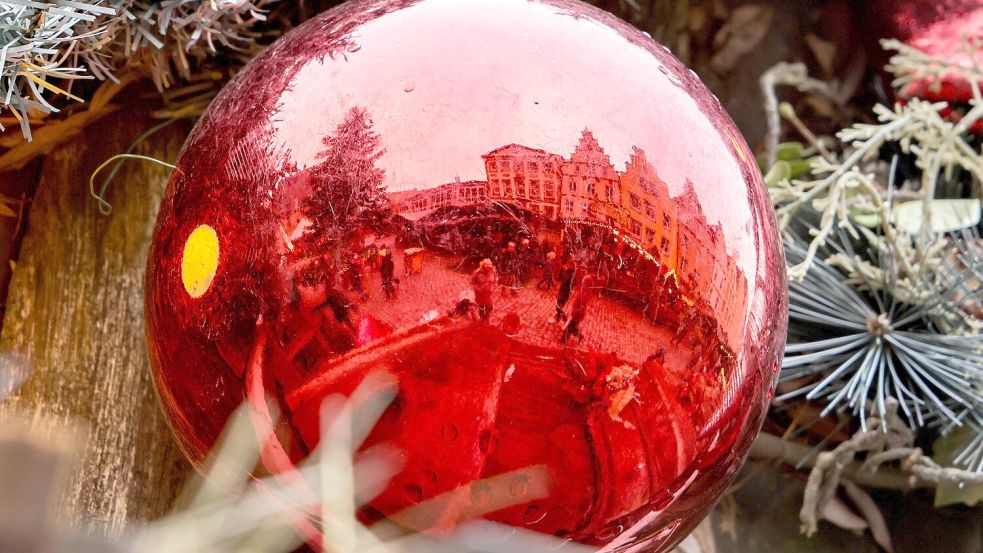 Was steckt hinter diesen Detailaufnahmen unserer Fotografen vom Osnabrücker Weihnachtsmarkt? Raten Sie mit und gewinnen Sie tolle Preise. Foto: Jörn Martens