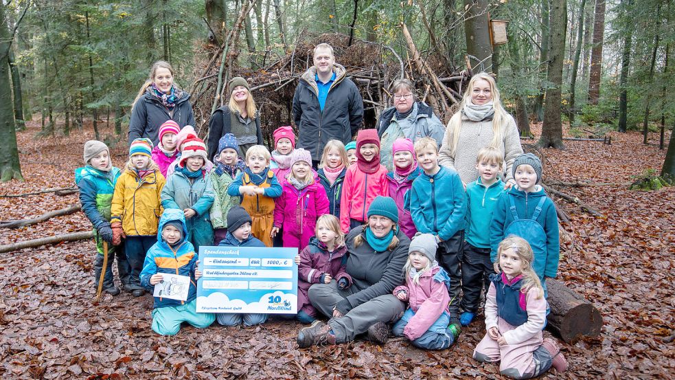 1000 Euro wurden an den Waldkindergarten gespendet – Unterstützung für die Kleinsten.
