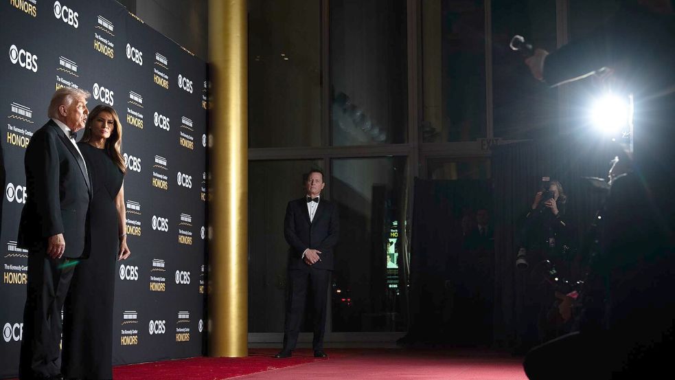 Trump hat in diesem Jahr einen Auftritt im Kennedy Center, der für einen US-Präsidenten ungewöhnlich ist. Foto: Julia Demaree Nikhinson/AP/dpa