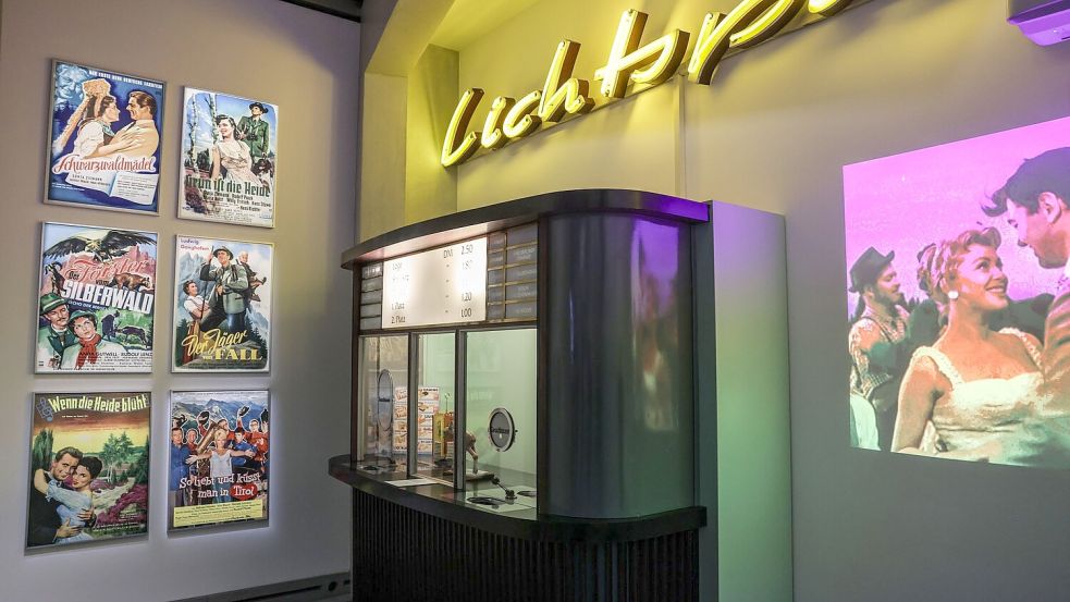 So sahen mal Kinokassen aus: Das Haus der Geschichte präsentiert einen neuen Blick auf die deutsche Geschichte. Foto: Oliver Berg