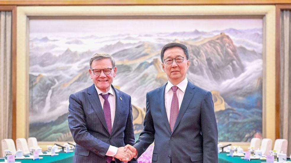 Vize-Präsident Han Zheng war Wadephuls ranghöchster Gastgeber in Peking. Foto: Soeren Stache/dpa