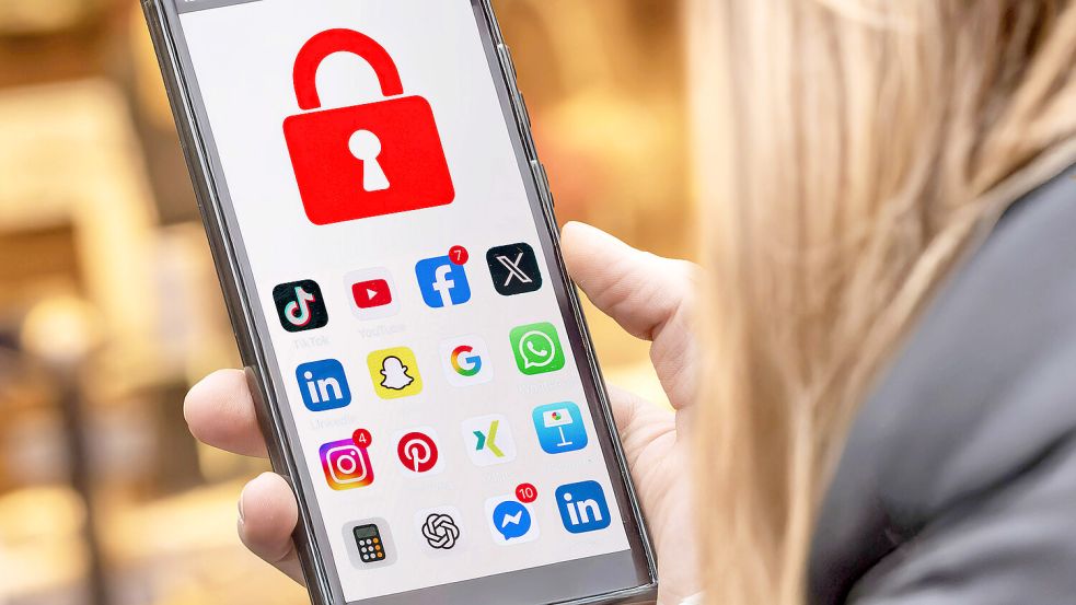 In Australien gilt jetzt ein Social Media-Verbot. In Deutschland wurde derweil eine Expertenkommission eingesetzt. Foto: IMAGO/Wolfgang Maria Weber