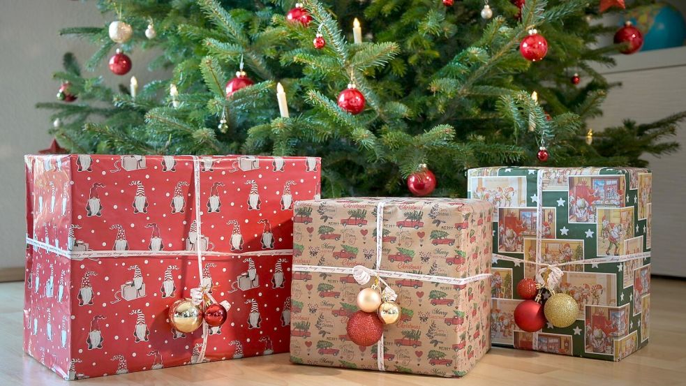 Das Patentamt appelliert: Keine Produktfälschungen verschenken. (Symbolbild) Foto: Heiko Rebsch/dpa