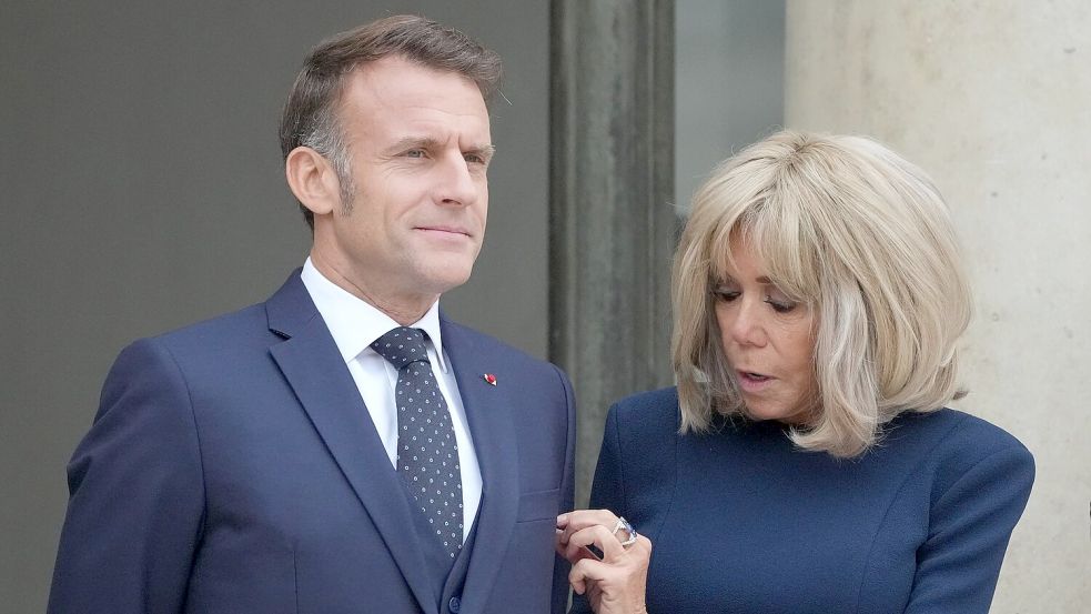 Brigitte ist eine der engsten Vertrauten ihres Mannes, Emmanuel Macron. (Archivbild) Foto: Michel Euler/AP/dpa
