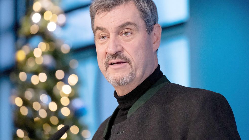 Markus Söder lobt die schwarz-rote Bundesregierung und nimmt Friedrich Merz in Schutz. Ist das nur vorweihnachtliche Milde oder steckt mehr dahinter? Foto: Sven Hoppe/dpa