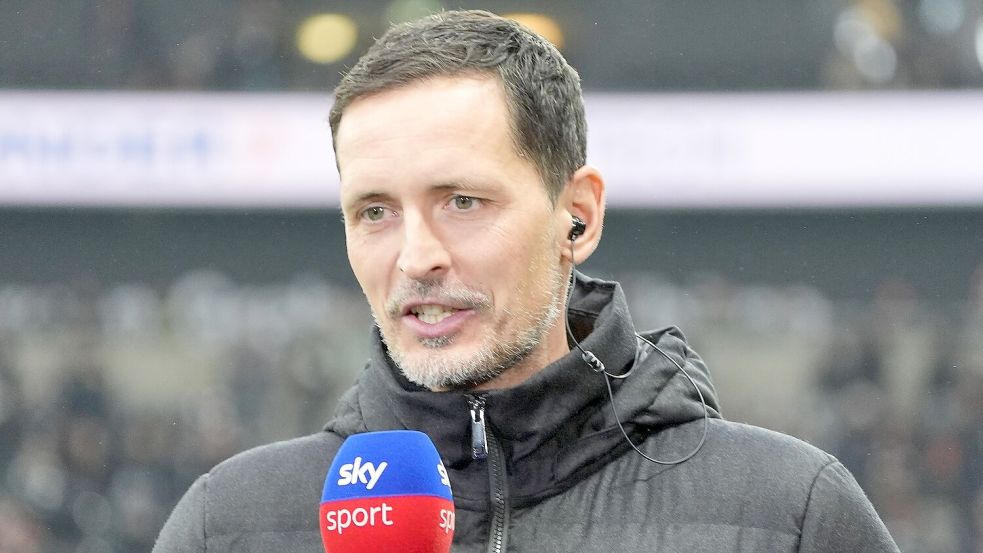 Ist mit der Entwicklung seines Teams nicht zufrieden: Dino Toppmöller. Foto: Marc Schüler