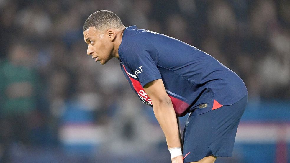 Das Arbeitsgericht hat Kylian Mbappé im Gehaltsstreit mit PSG recht gegeben (Archivbild). Foto: Robert Michael