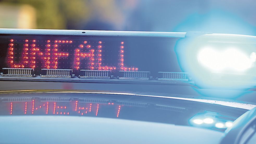 Die Polizei war in Uplengen im Einsatz. Symbolfoto: Stefan Puchner/dpa