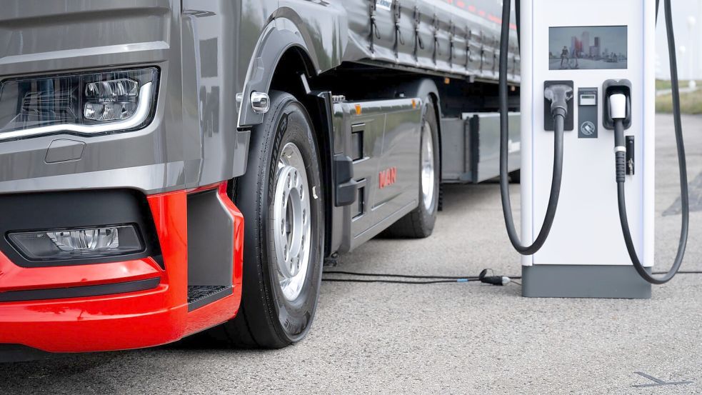Auch bei Lkw spielt Elektromobilität künftig eine größere Rolle. (Symbolbild) Foto: Sven Hoppe