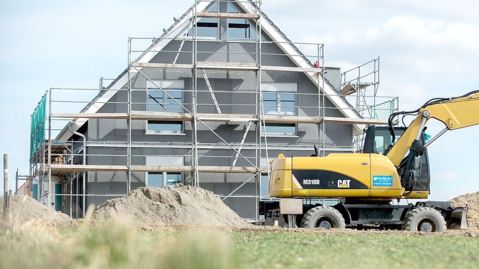 Fördermittel gibt es für Häuser mit bestimmtem Energiestandard und umweltfreundlicher Heizung. (Illustration) Foto: picture alliance/dpa