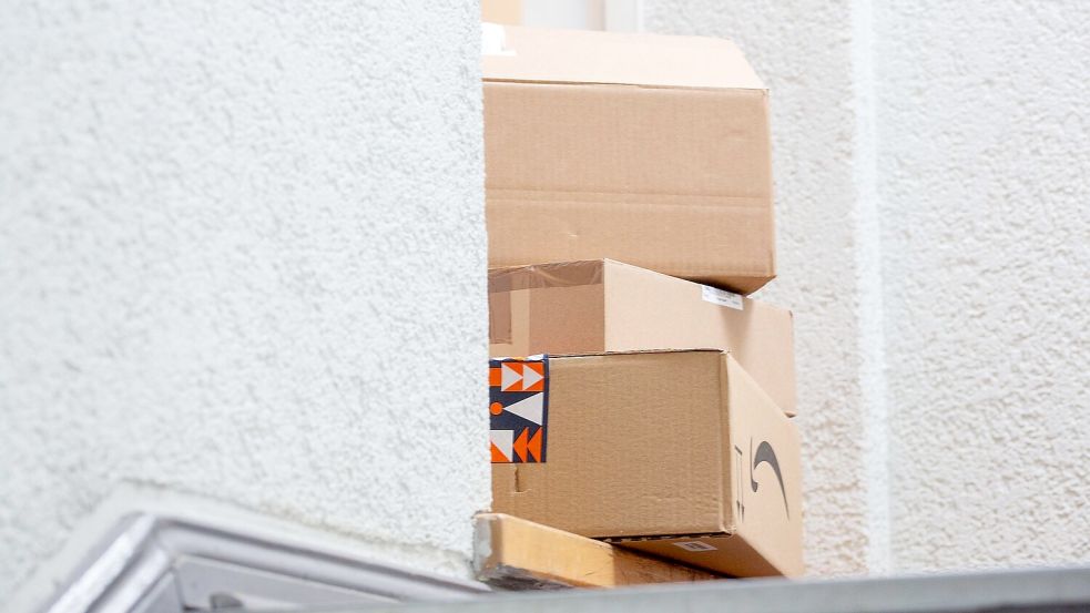 Zu Weihnachten werden wieder jede Menge Pakete geliefert. (Symbolbild) Foto: Fernando Gutierrez-Juarez/dpa