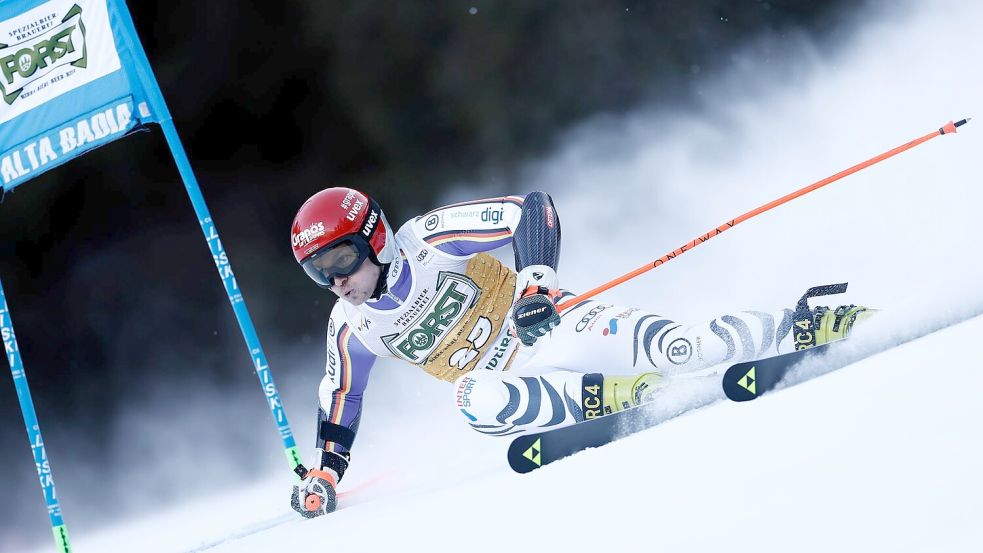Skirennfahrer Fabian Gratz gelang in Alta Badia ein famoser zweiter Durchgang. Foto: Gabriele Facciotti/AP/dpa