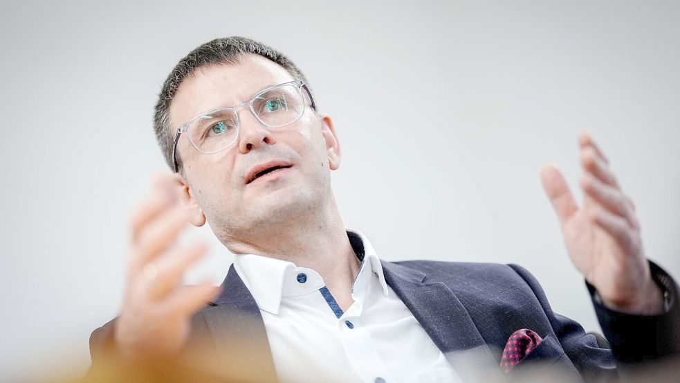 In der Ukraine sei „Loitering Munition“ für etwa 70 Prozent aller Abschüsse verantwortlich, sagt TDW-Geschaftsführer Andreas Seitz. Foto: Kay Nietfeld/dpa