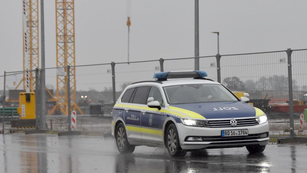Am 27. November gab es eine Großkontrolle des Zolls auf der Baustelle der Zentralklinik in Uthwerdum. Foto: Thomas Dirks