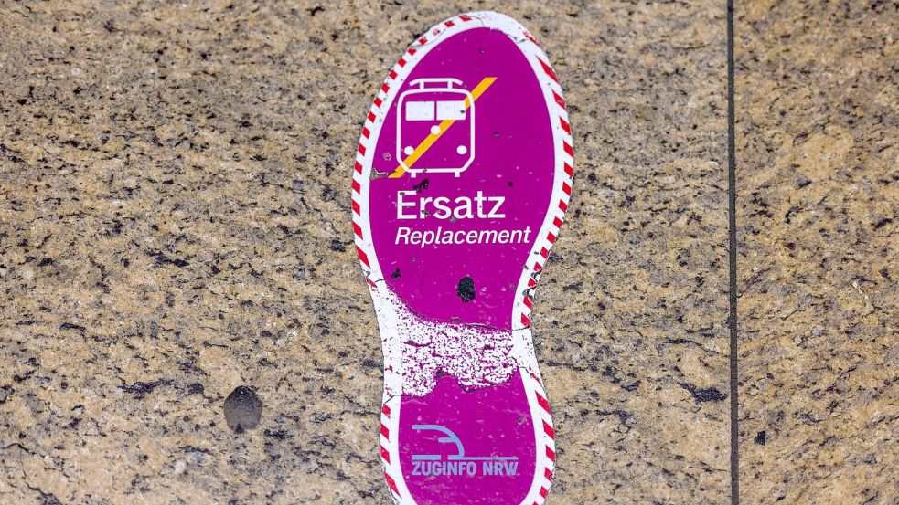 Ersatzbusse sollen teilweise im Zehn-Minuten-Takt fahren - trotzdem werden Reisende deutlich länger unterwegs sein als per Zug. (Archivbild) Foto: Thomas Banneyer