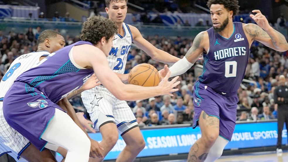 Tristan da Silva und die Orlando Magic hatten gegen die Charlotte Hornets das Nachsehen. Foto: John Raoux/AP/dpa