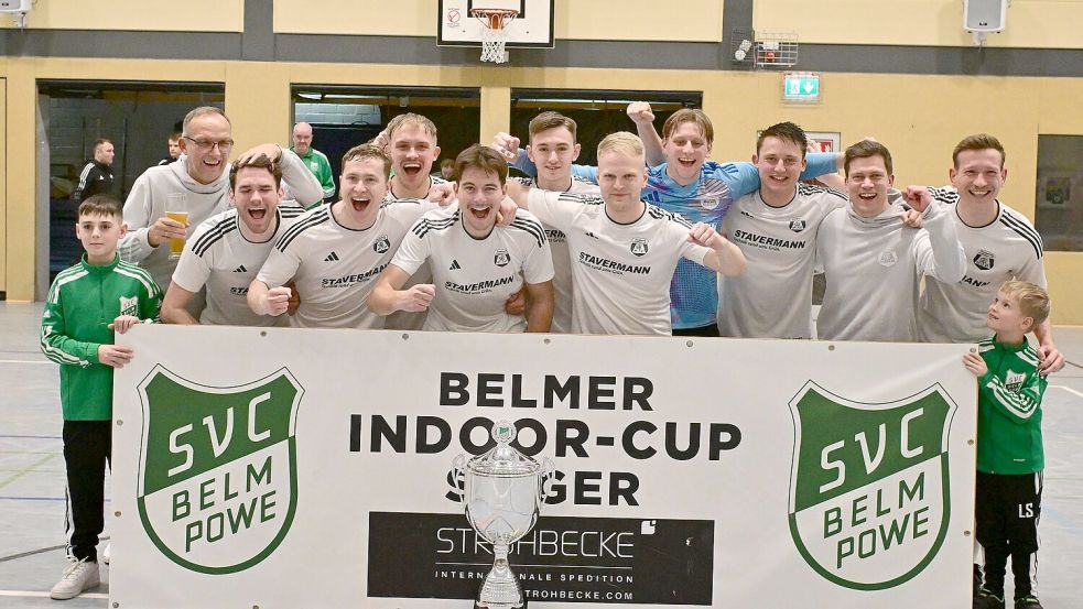 Lechtinger Jubel: Die Sportfreunde feierten den ersten Sieg seit 2019 beim Indoor-Cup in Belm. Foto: Helmut Kemme