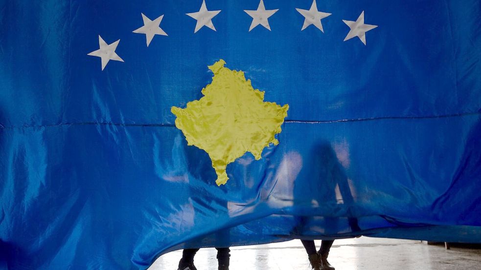 Kurti regiert seit 2021 im jüngsten Staat Europas, der 2008 seine Unabhängigkeit erklärte. (Archivbild) Foto: Visar Kryeziu/AP/dpa