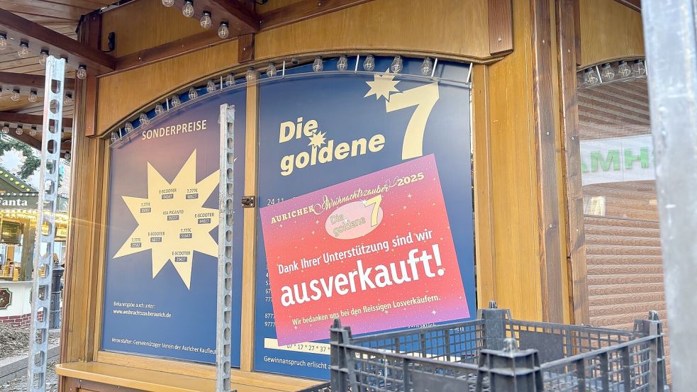 Weit eine Woche vor Weihnachten waren die 100.000 Lose der Weihnachtslotterie „Die goldene 7“ ausverkauft. Foto: Christin Wetzel