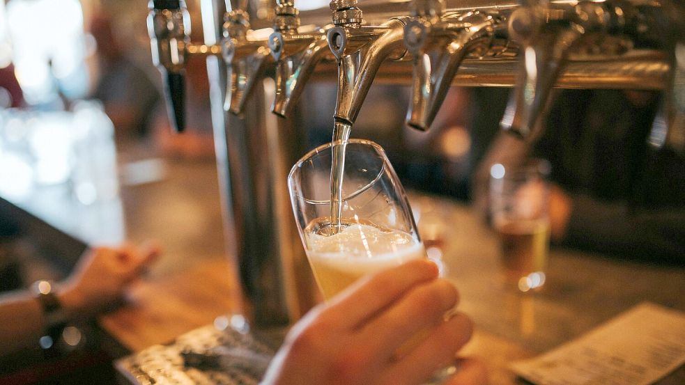 Sperrstunde: Ein jeder wird diesen Begriff kennen. Doch was bedeutet er eigentlich? Foto: Unsplash/Amie Johnson